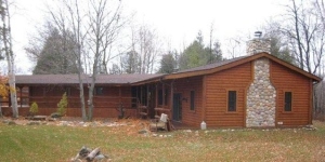 b_rubbers house